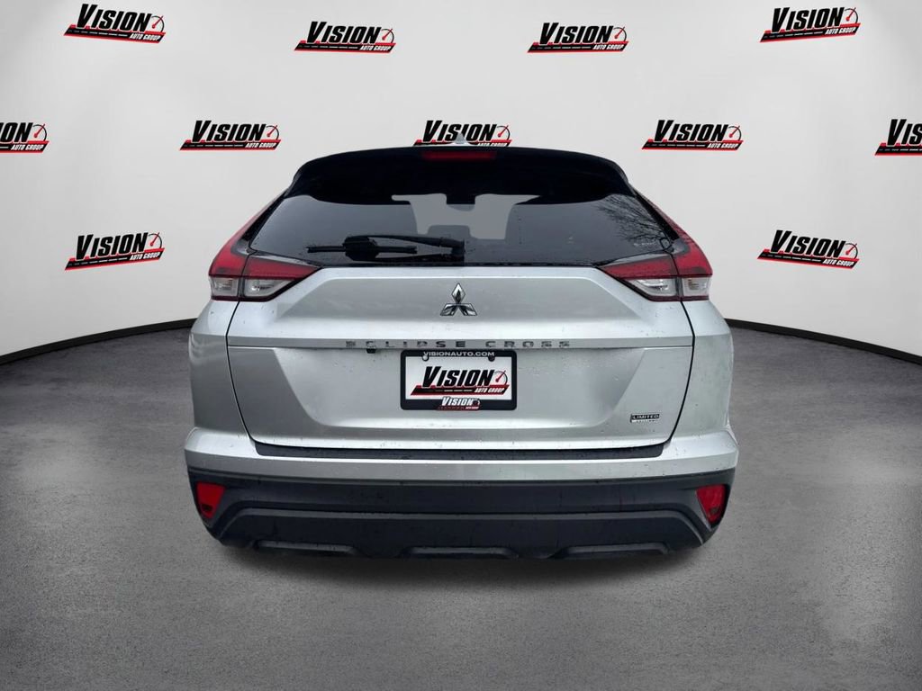 Used 2022 Mitsubishi Eclipse Cross LE image 6