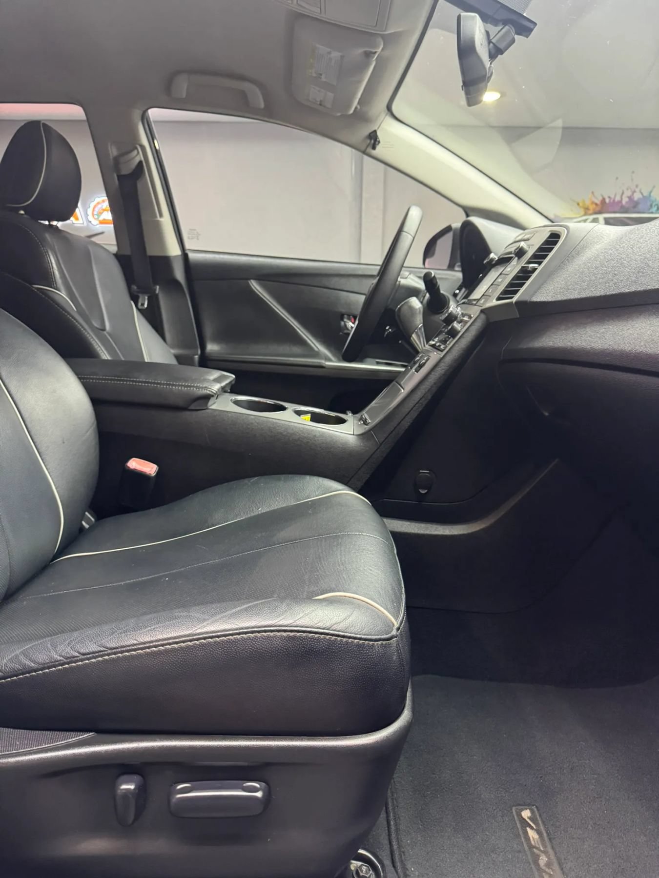 Used 2015 Toyota Venza XLE FWD image 31