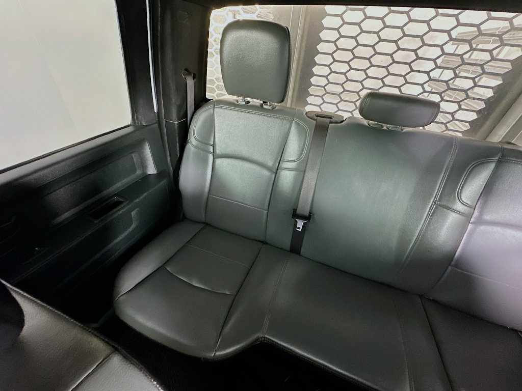 Used 2021 RAM 5500 Tradesman w/ Chrome Appearance Group AWD/4WD image 12