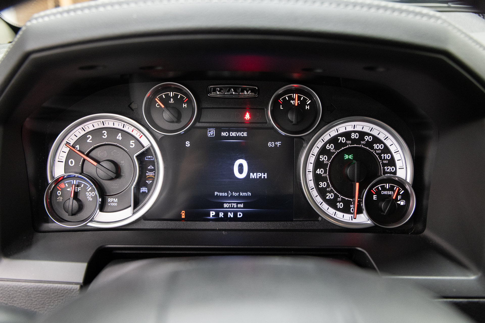 Used 2016 RAM 1500 Laramie w/ Convenience Group AWD/4WD image 17