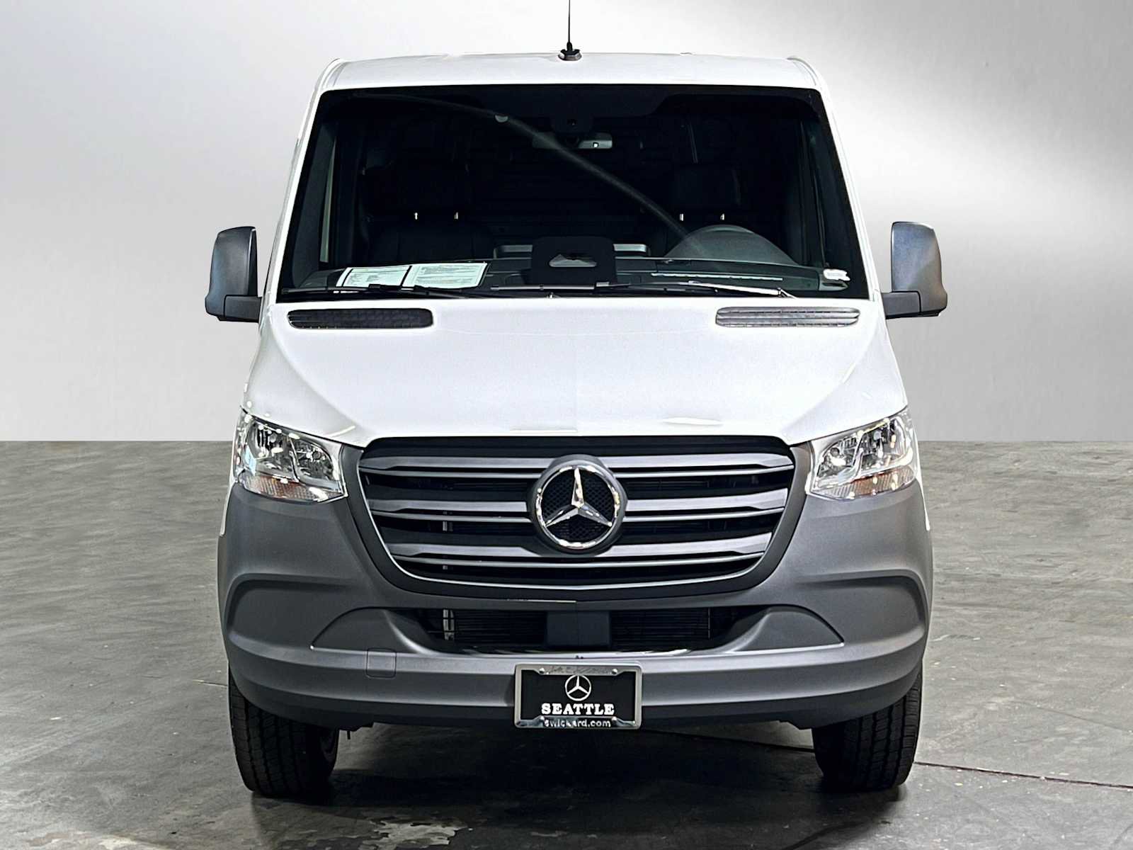 Used 2025 Mercedes-Benz Sprinter 2500 image 8