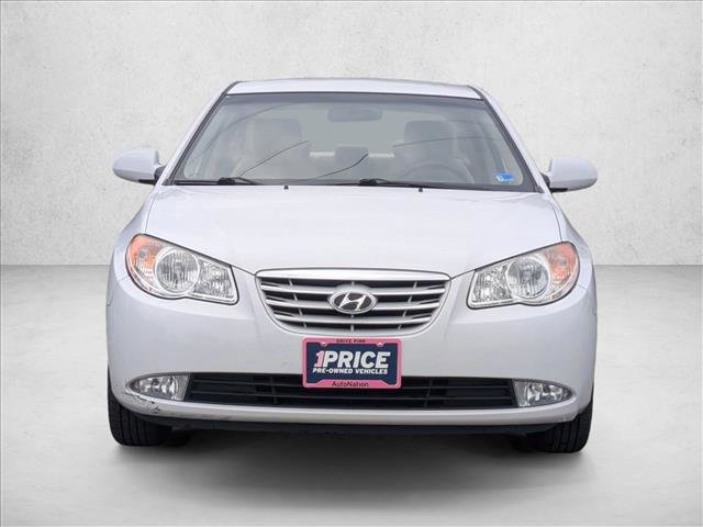 Used 2010 Hyundai Elantra GLS FWD image 2