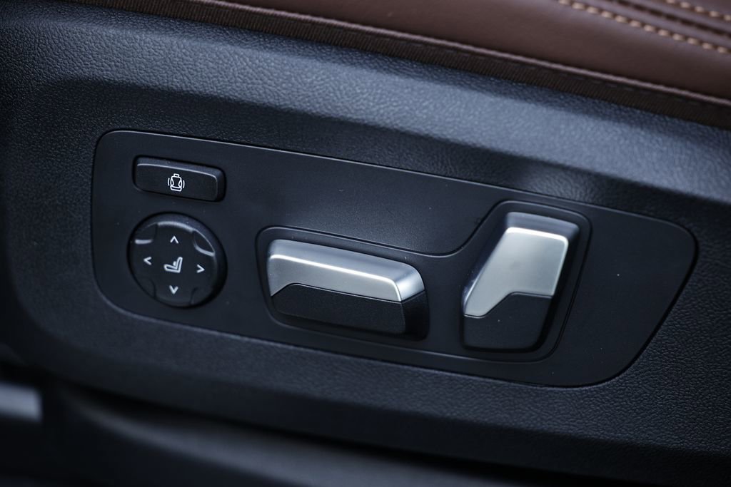 New 2026 BMW X5 sDrive40i w/ M Sport Package image 24