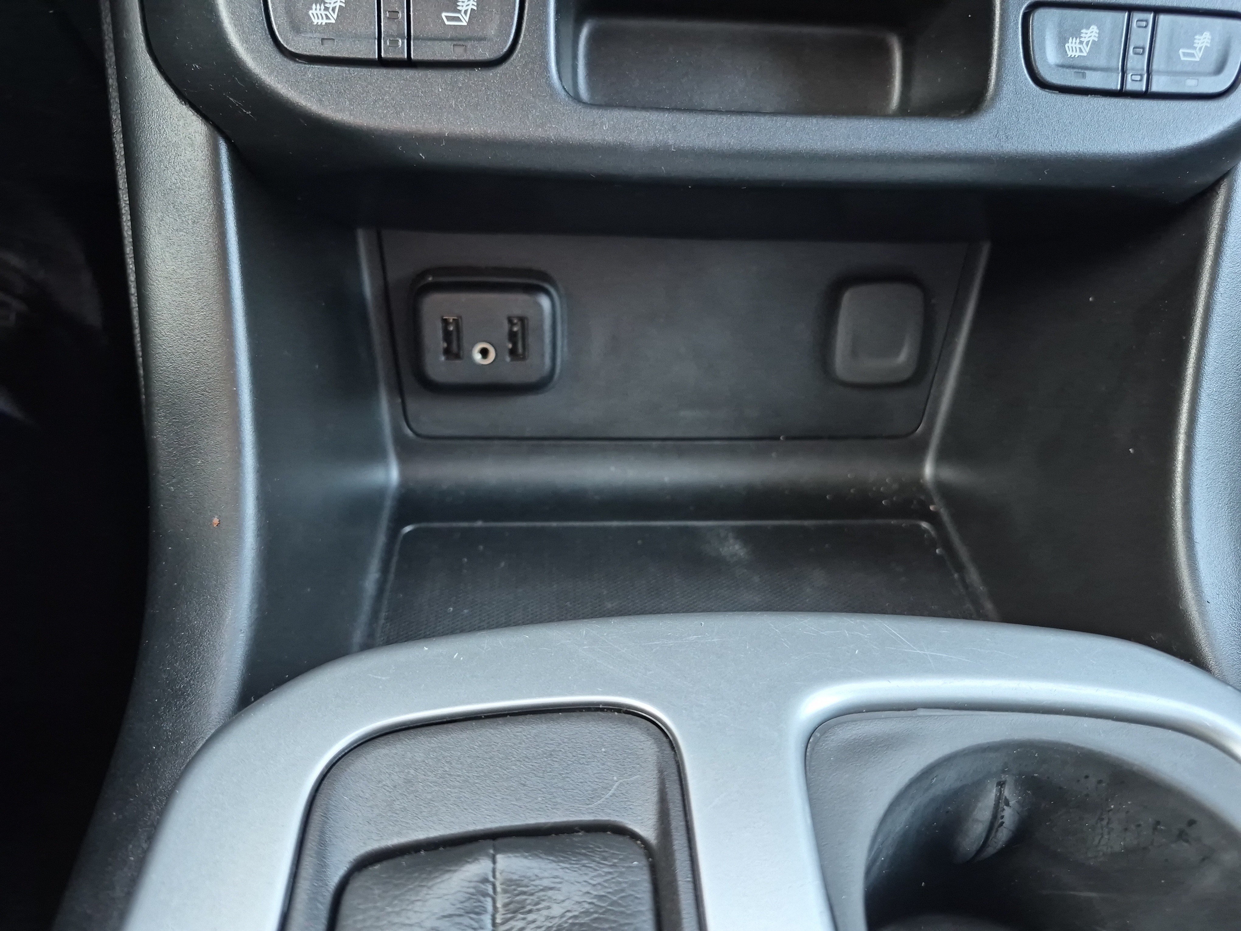 Used 2022 Chevrolet Colorado LT w/ Luxury Package AWD/4WD image 29