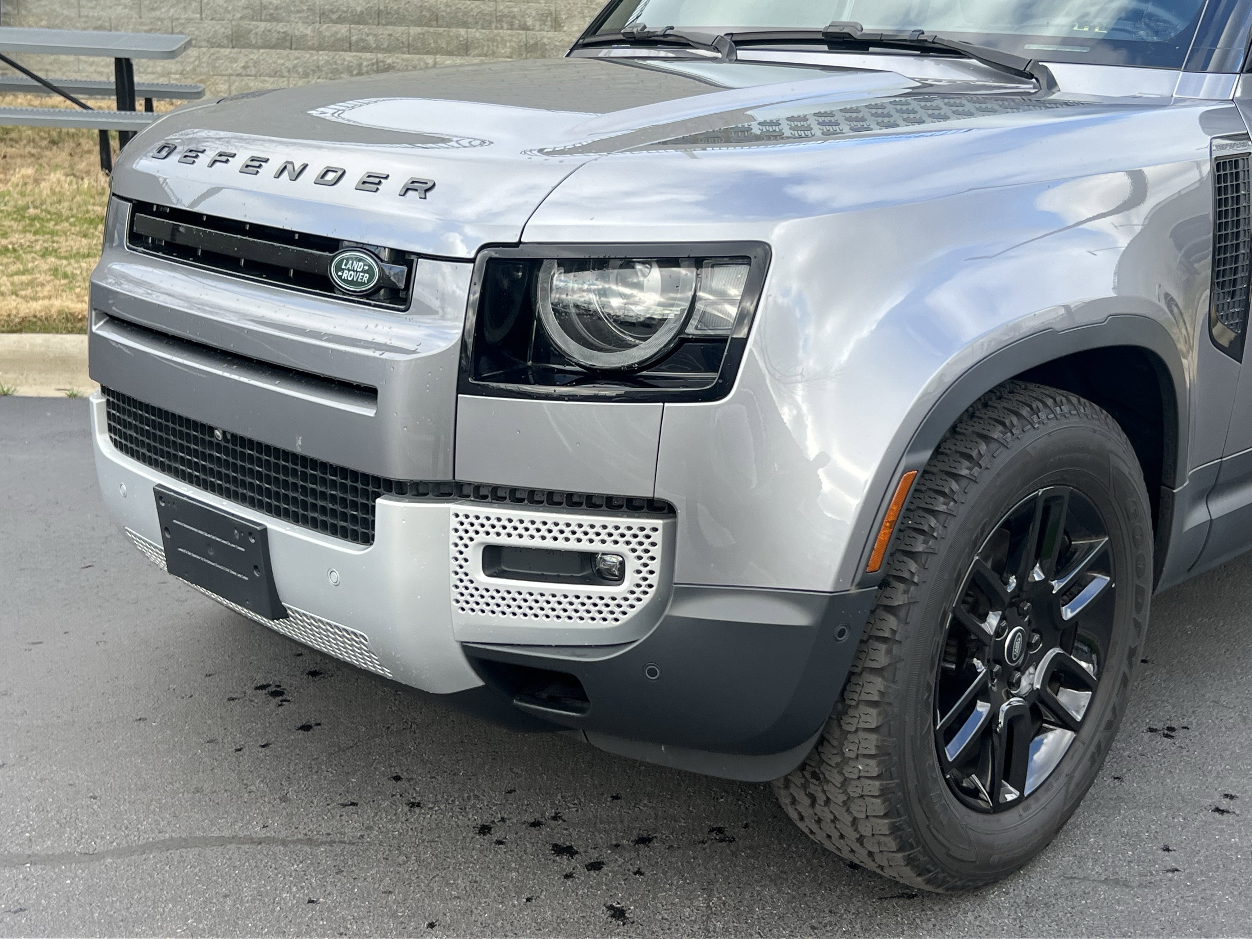 Certified 2024 Land Rover Defender 110 S image 11