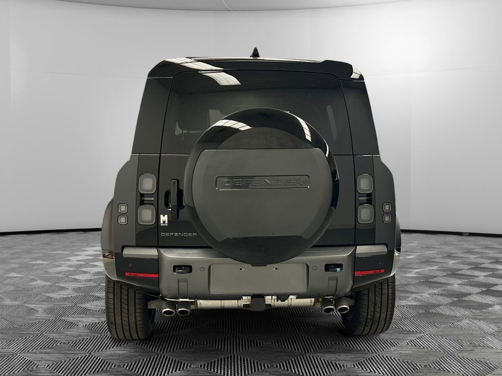 New 2026 Land Rover Defender 110 V8 AWD/4WD image 4