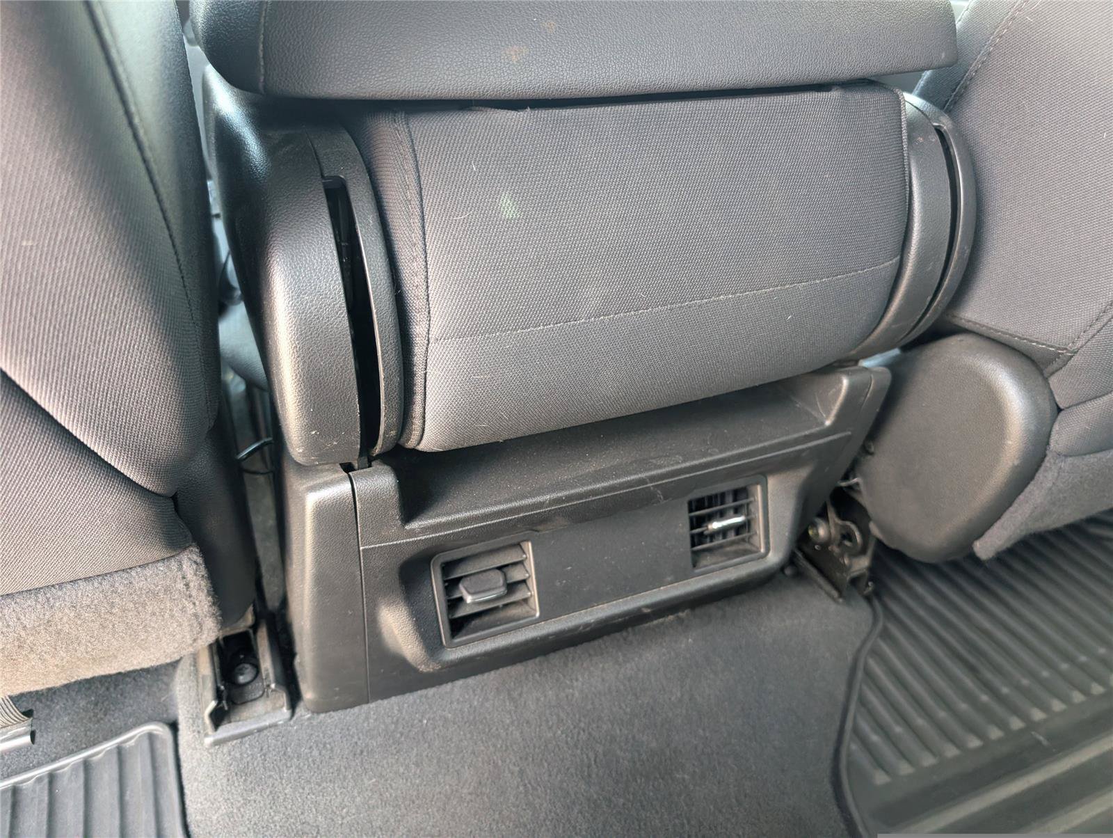 Used 2024 Chevrolet Silverado 2500 LT AWD/4WD image 12
