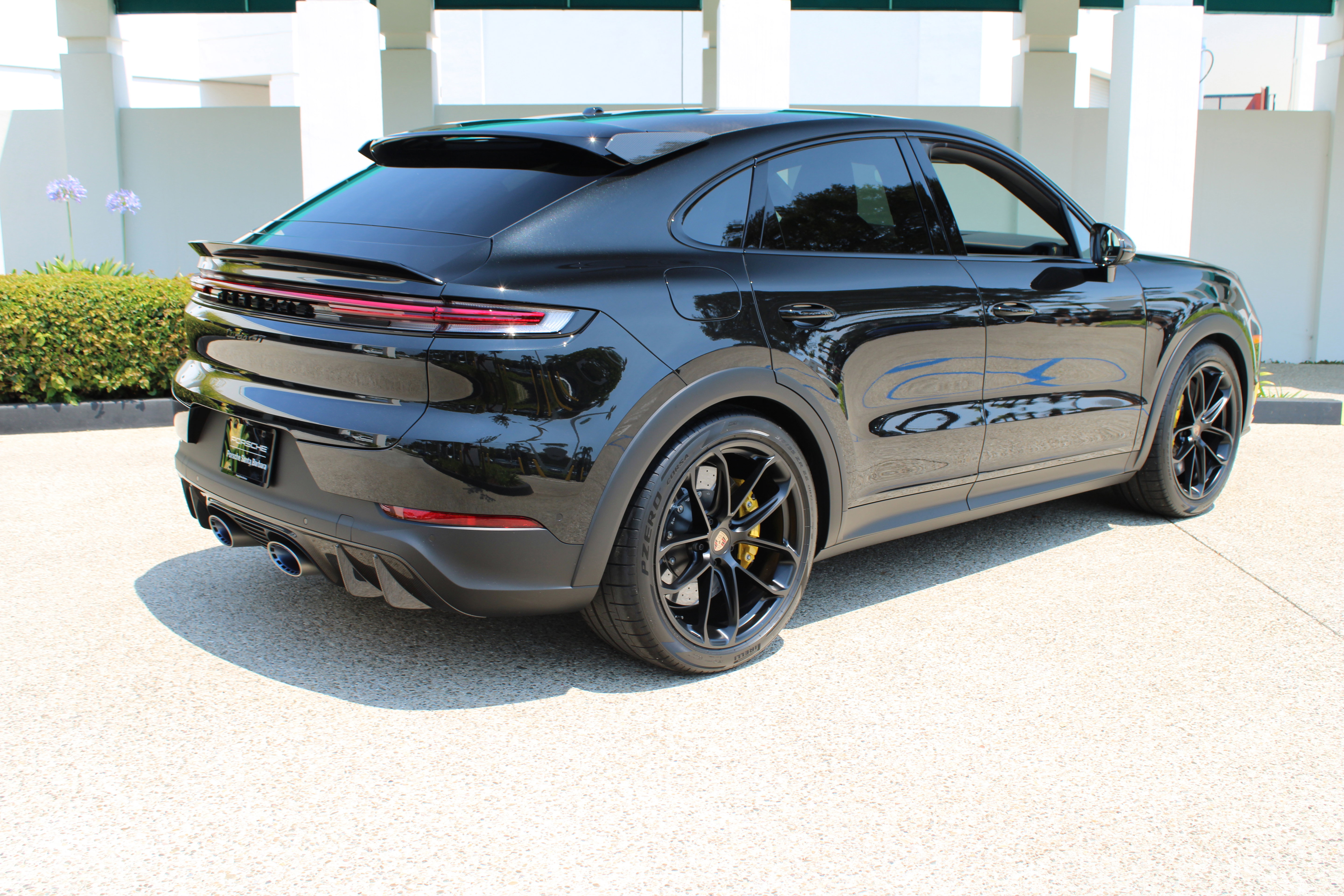 New 2025 Porsche Cayenne Turbo GT image 7