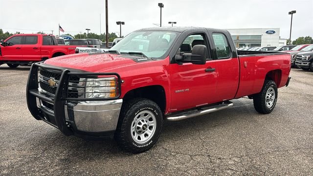 Used 2011 Chevrolet Silverado 3500 W/T w/ Snow Plow Prep Package AWD/4WD image 2