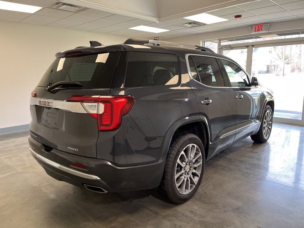 Used 2023 GMC Acadia Denali w/ Denali Ultimate Package image 2