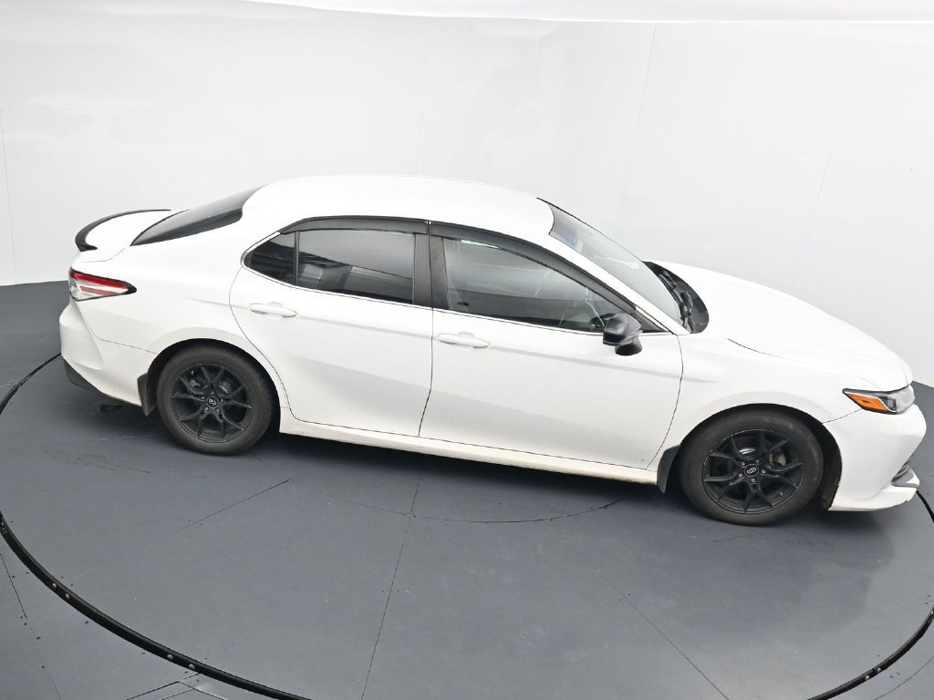 Used 2018 Toyota Camry LE FWD image 17