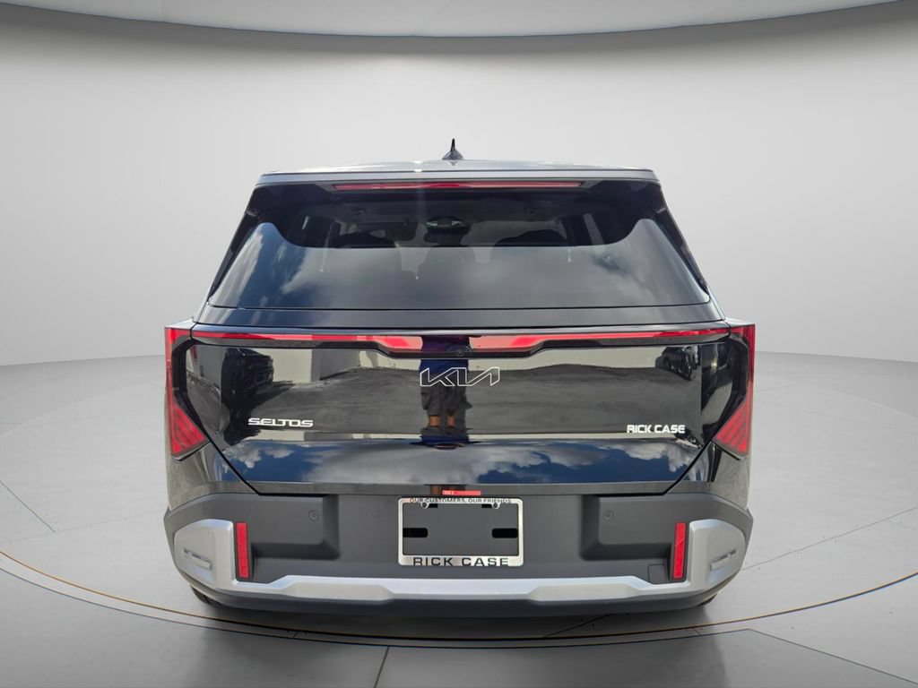 New 2027 Kia Seltos S FWD image 4