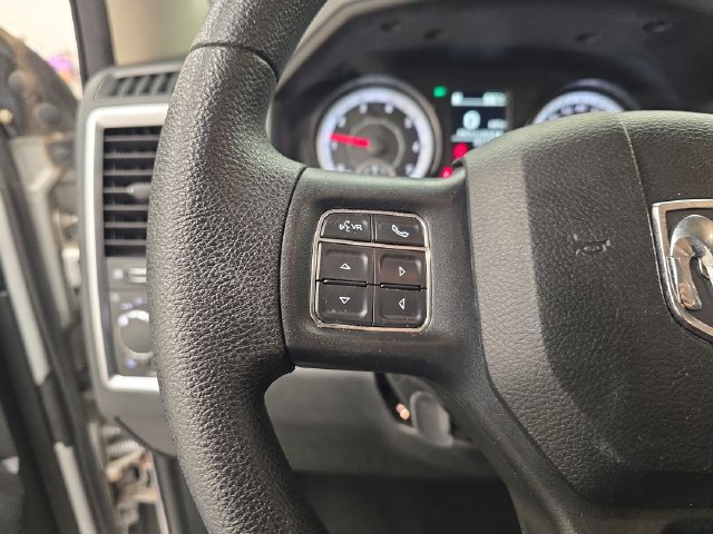 Used 2017 RAM 1500 Classic SLT RWD image 28