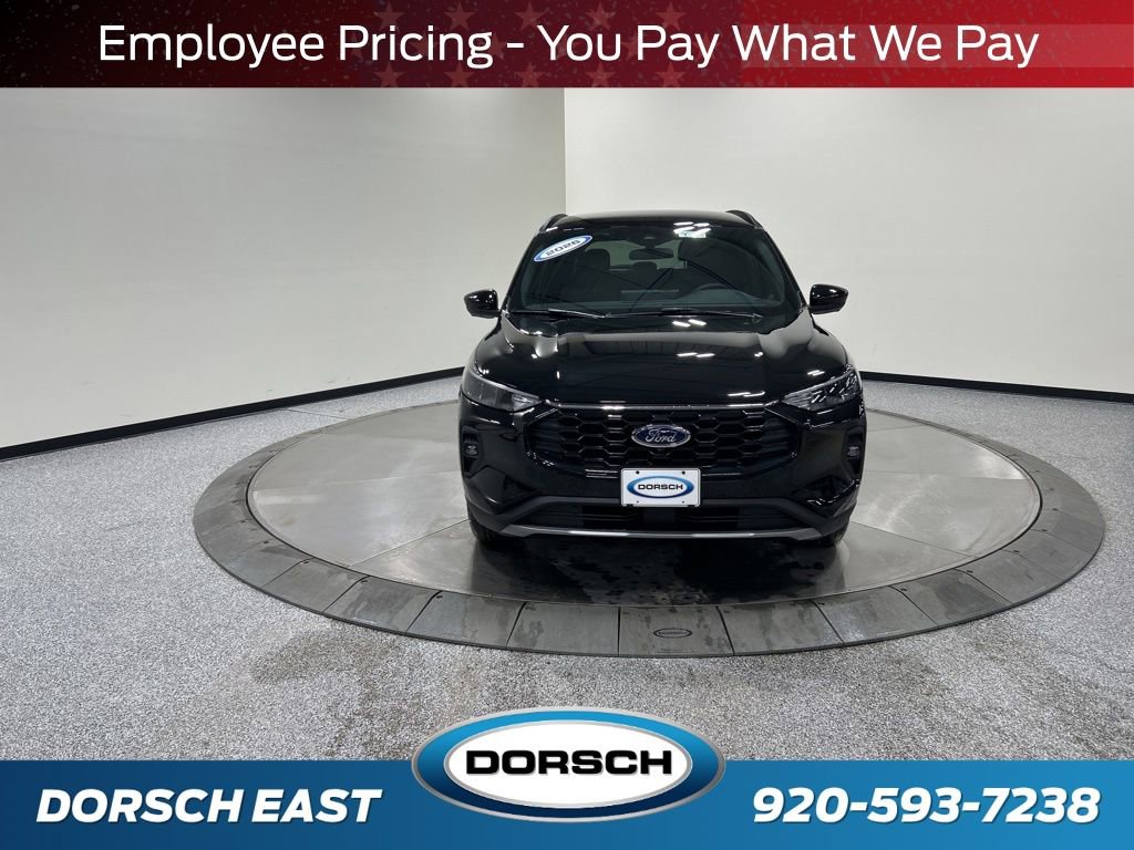 New 2026 Ford Escape ST-Line Select w/ Tech Pack #2 AWD/4WD image 2