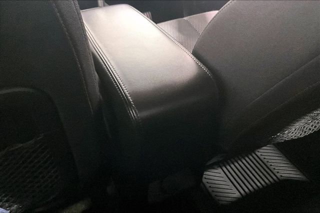 Used 2017 Chevrolet Equinox LT w/ Convenience Package image 10