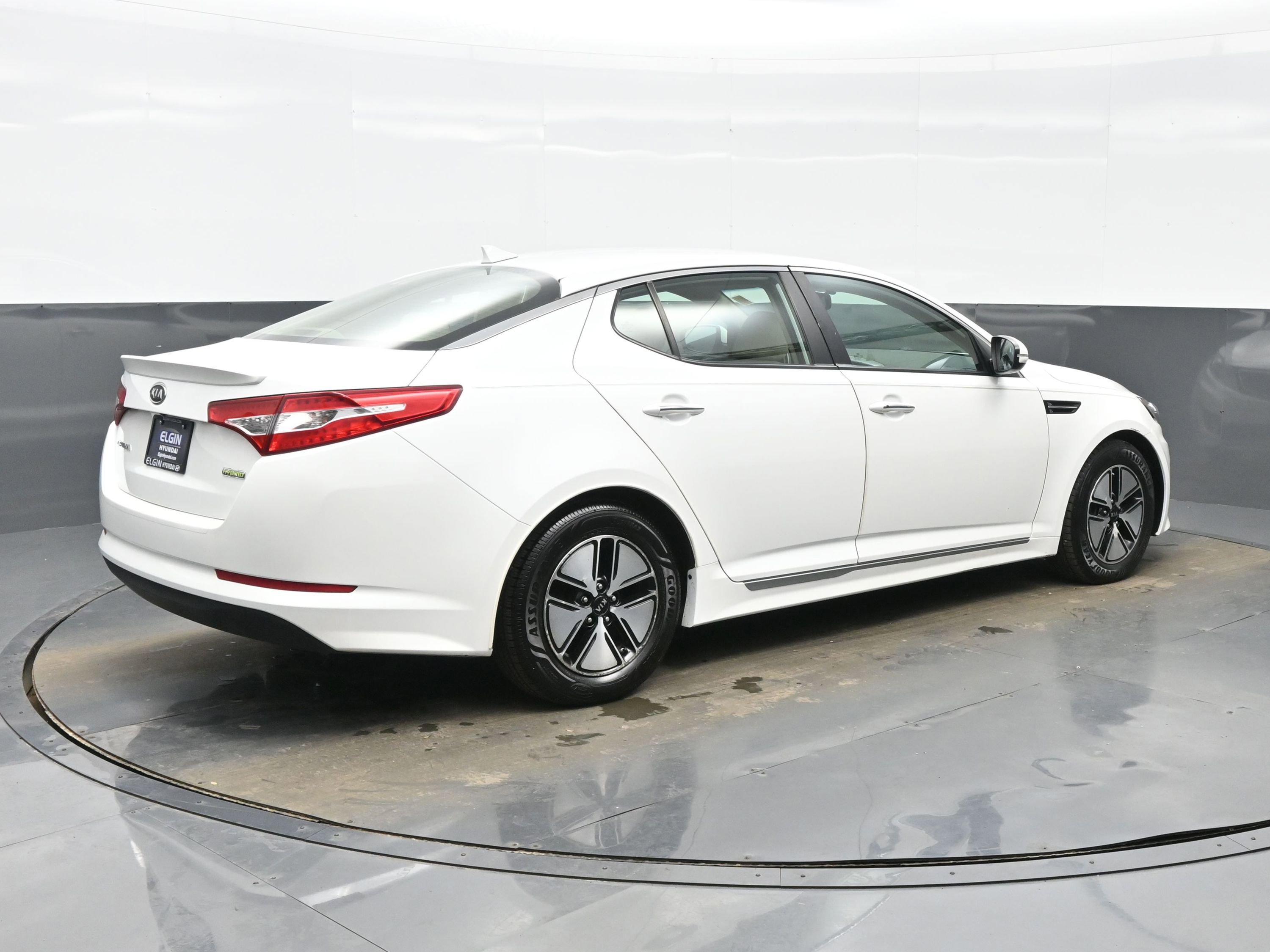 Used 2012 Kia Optima Hybrid w/ Hybrid Convenience Pkg image 6