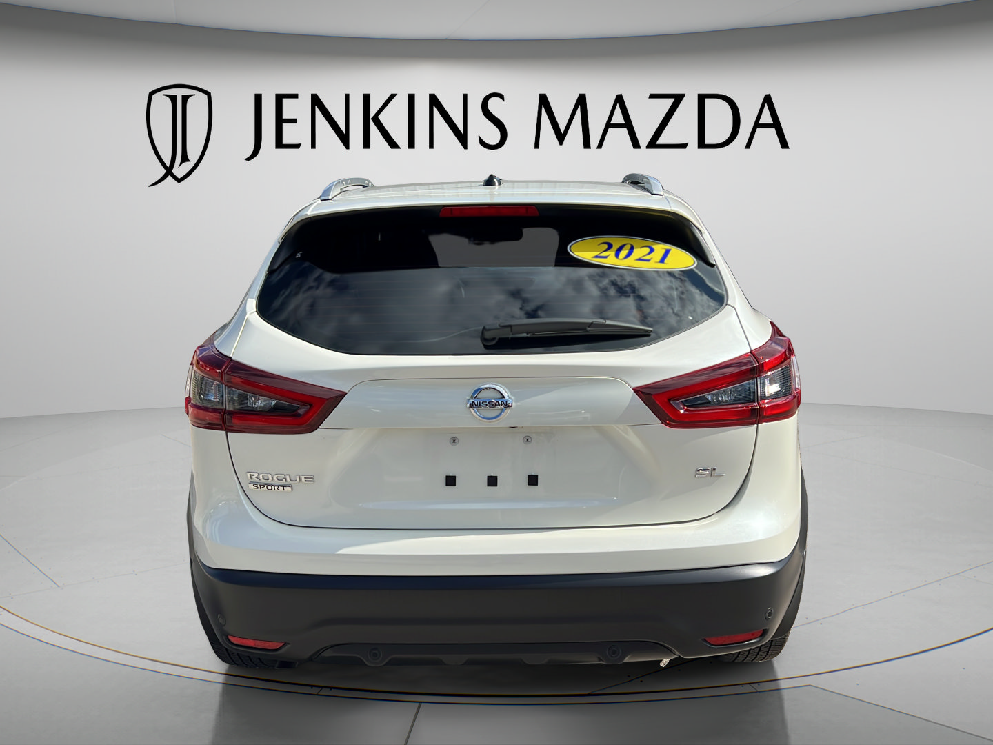 Used 2021 Nissan Rogue Sport SL w/ Premium Package FWD image 6