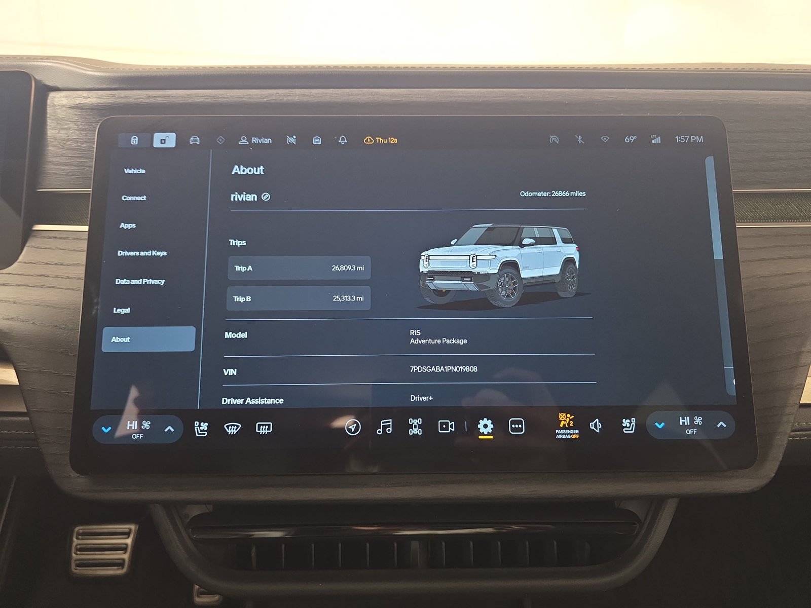 Used 2023 Rivian R1S Adventure Quad AWD/4WD image 29
