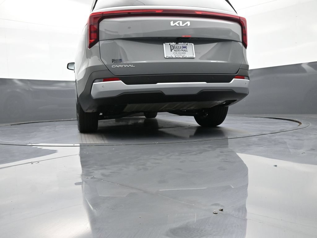 New 2026 Kia Carnival EX FWD image 32