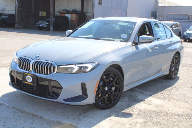 Used 2026 BMW 330i xDrive Sedan AWD/4WD image 12