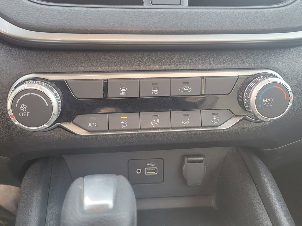 Used 2024 Nissan Altima 2.5 S image 26