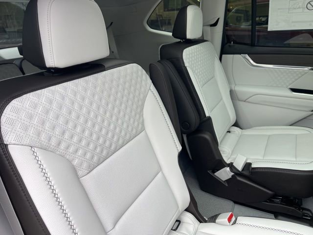 New 2026 GMC Acadia Denali w/ Super Cruise Package image 15