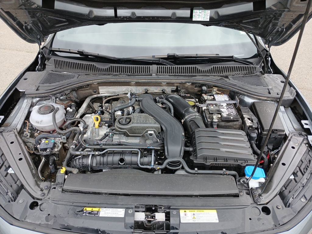 Used 2025 Volkswagen Jetta Sport image 30