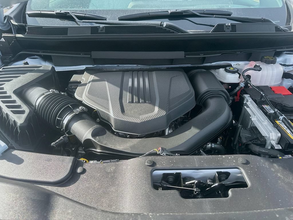 New 2026 Chevrolet Traverse High Country w/ LPO, Floor Liner Package AWD/4WD image 35