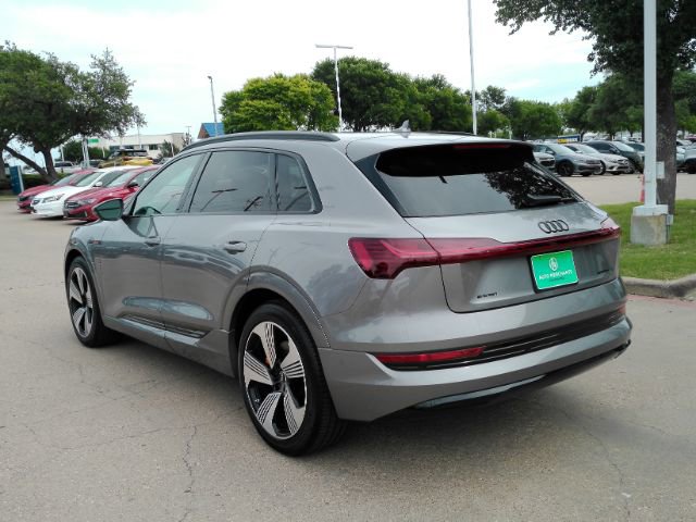 Used 2022 Audi e-tron Premium Plus AWD/4WD image 13