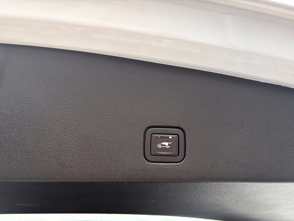 Used 2020 Cadillac XT6 Premium Luxury AWD/4WD image 36