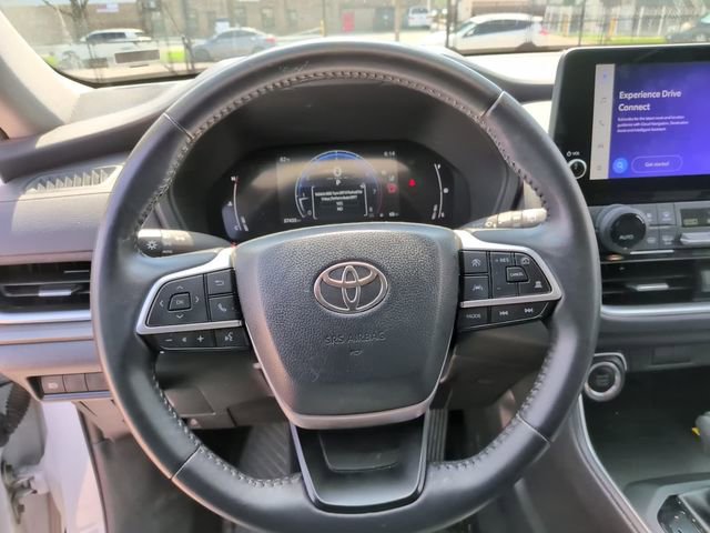 Used 2024 Toyota Grand Highlander XLE image 18