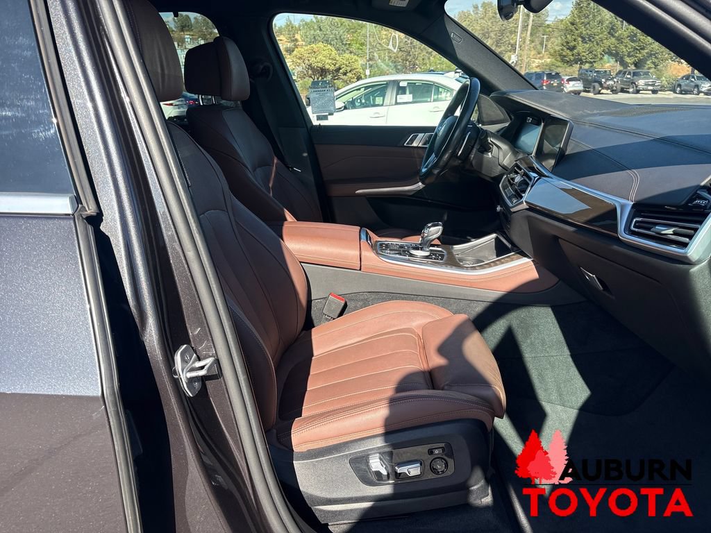 Used 2022 BMW X5 xDrive45e w/ Executive Package AWD/4WD image 28