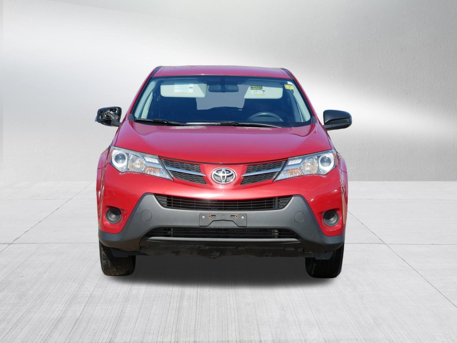 Used 2015 Toyota RAV4 LE image 2