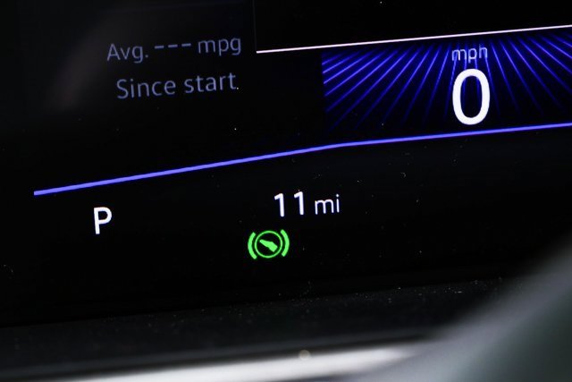 New 2026 Volkswagen Taos SE image 11