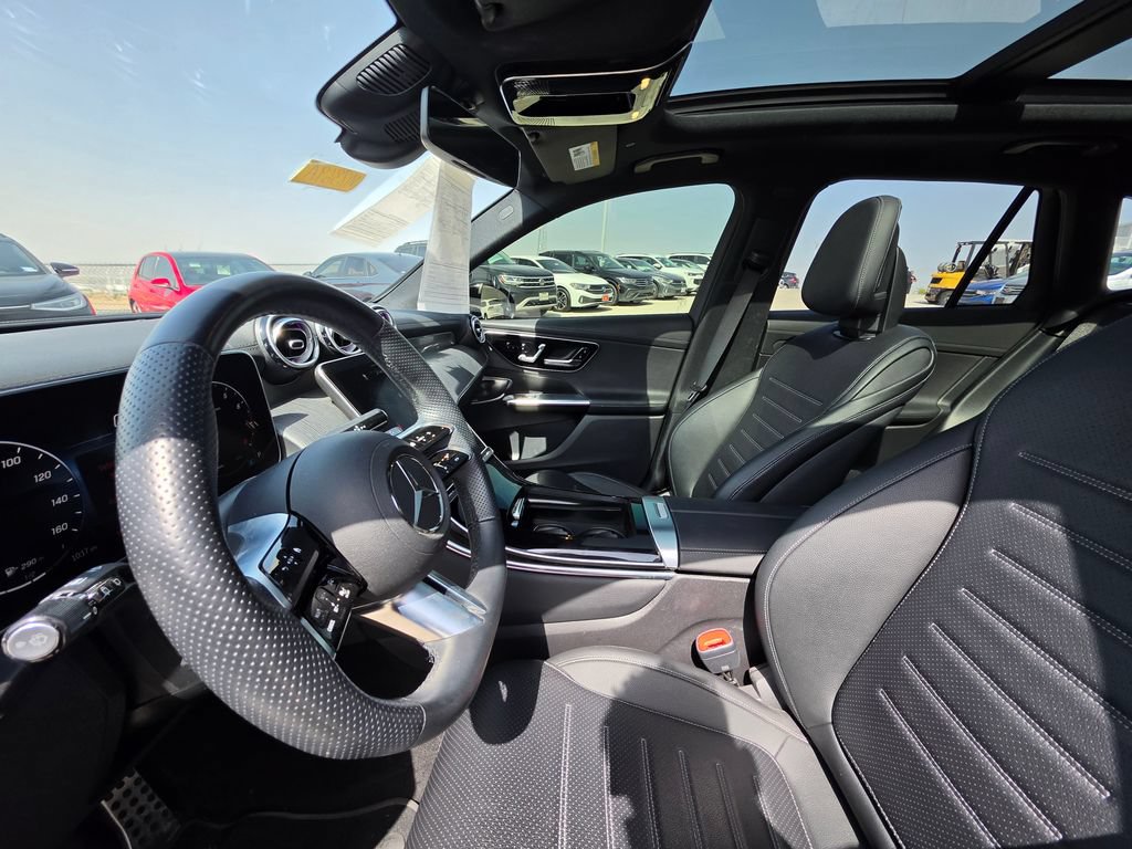 Used 2023 Mercedes-Benz GLC 300 4MATIC image 13