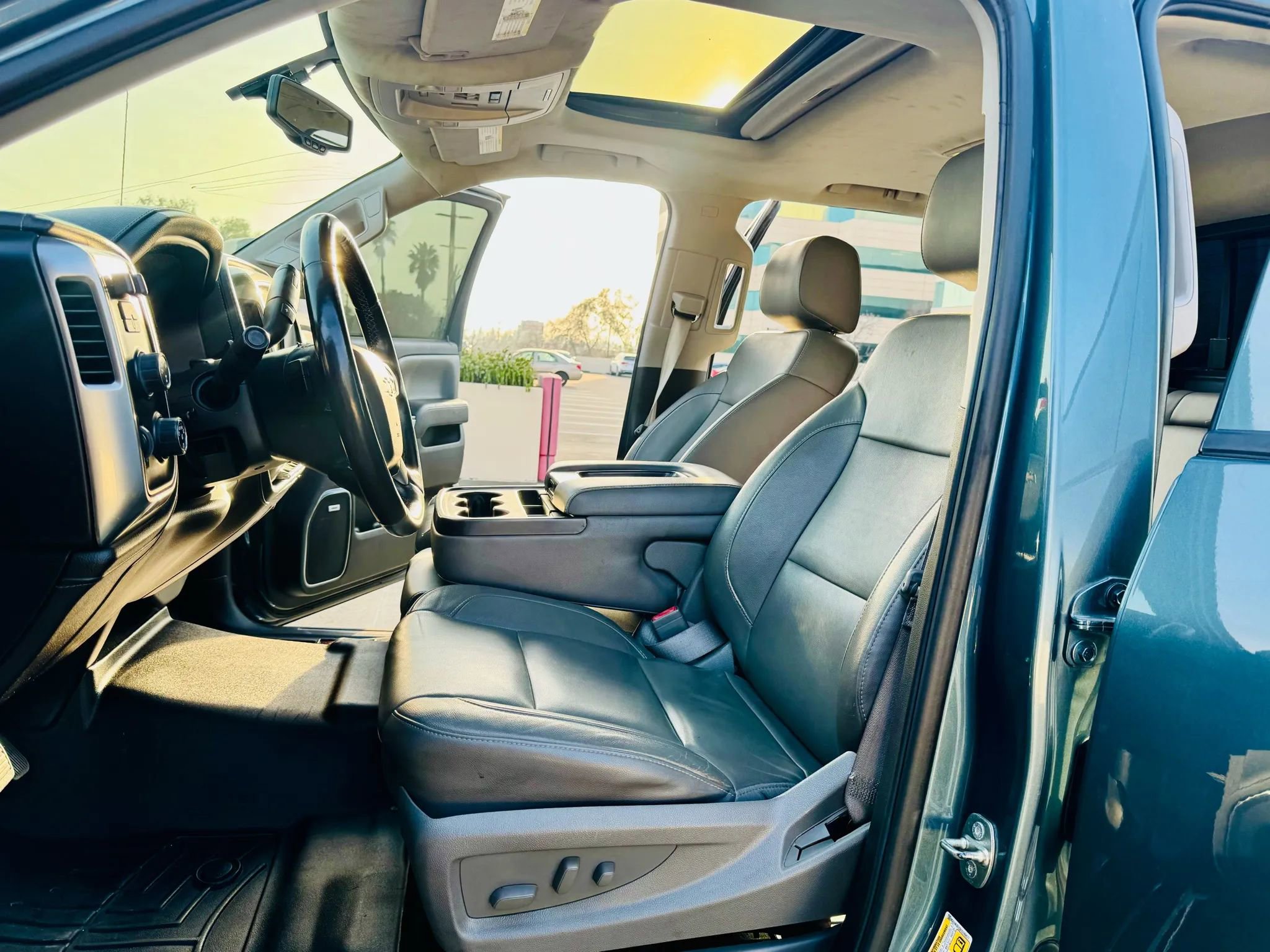 Used 2014 Chevrolet Silverado 1500 LTZ image 17