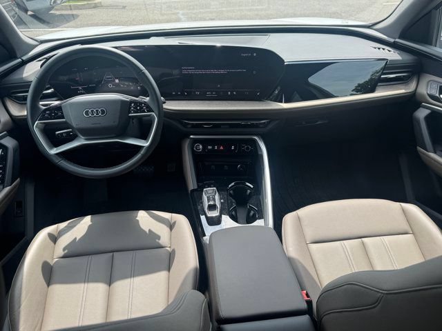 Used 2025 Audi Q5 Premium w/ Convenience Package AWD/4WD image 12