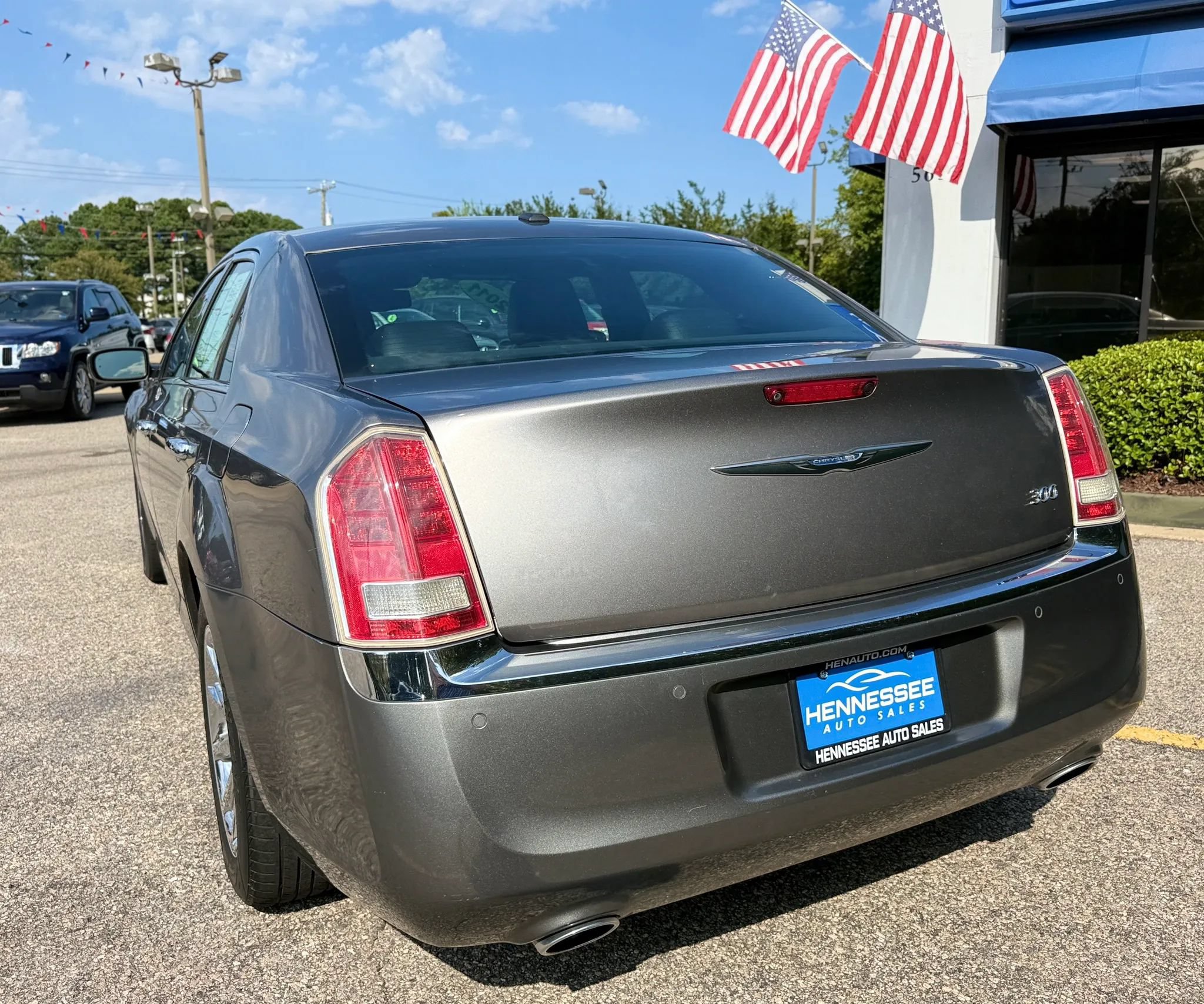 Used 2011 Chrysler 300 Limited RWD image 32