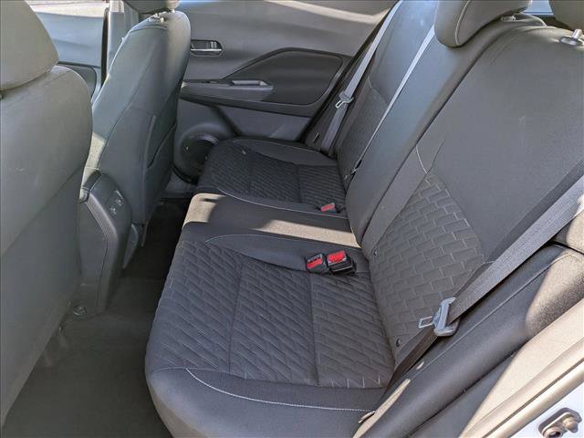 Used 2022 Nissan Kicks SV image 17