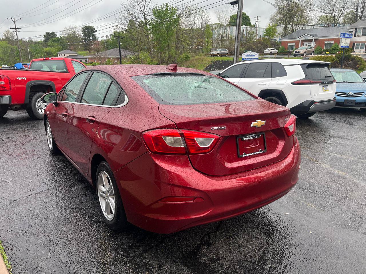 Used 2018 Chevrolet Cruze LT w/ Convenience Package FWD image 8