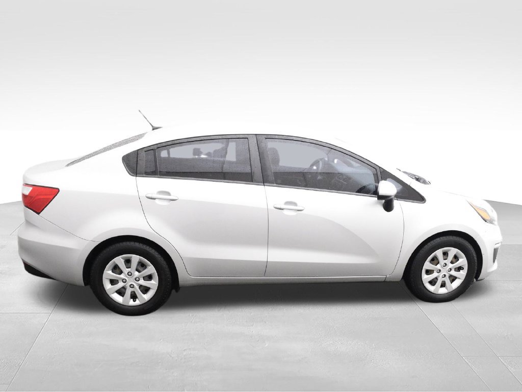 Used 2017 Kia Rio LX w/ Power Package FWD image 4