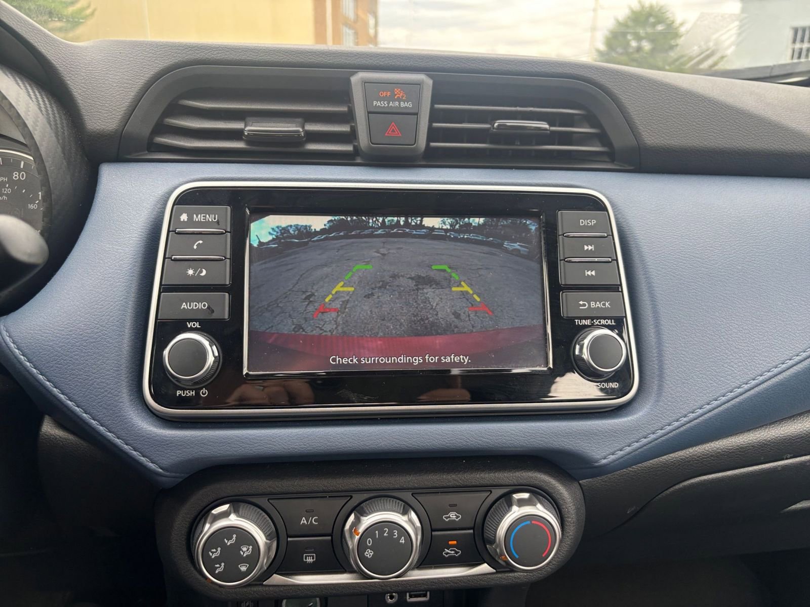 Used 2025 Nissan Versa SV image 22