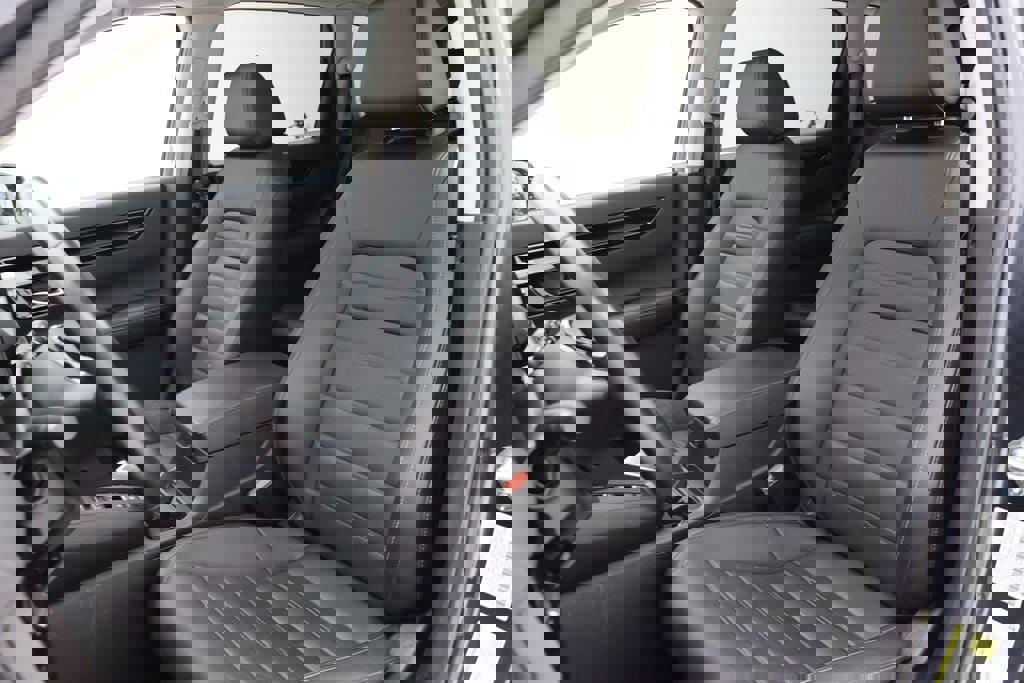 Used 2025 Honda CR-V EX-L image 15