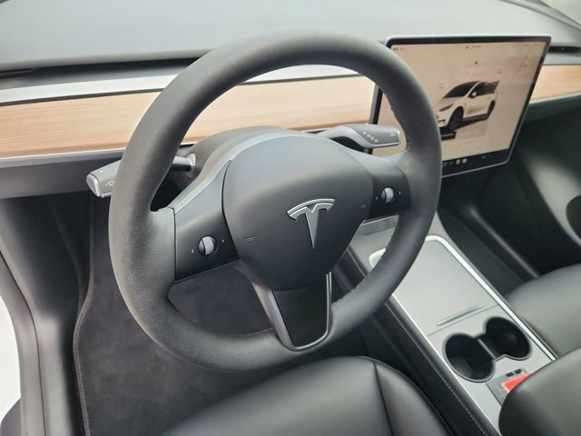 Used 2025 Tesla Model Y Long Range AWD/4WD image 10