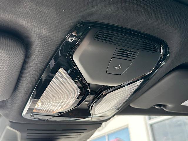 Used 2026 BMW X5 xDrive40i AWD/4WD image 32