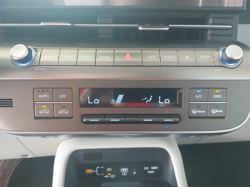 New 2027 Hyundai Kona SEL Sport AWD/4WD image 23