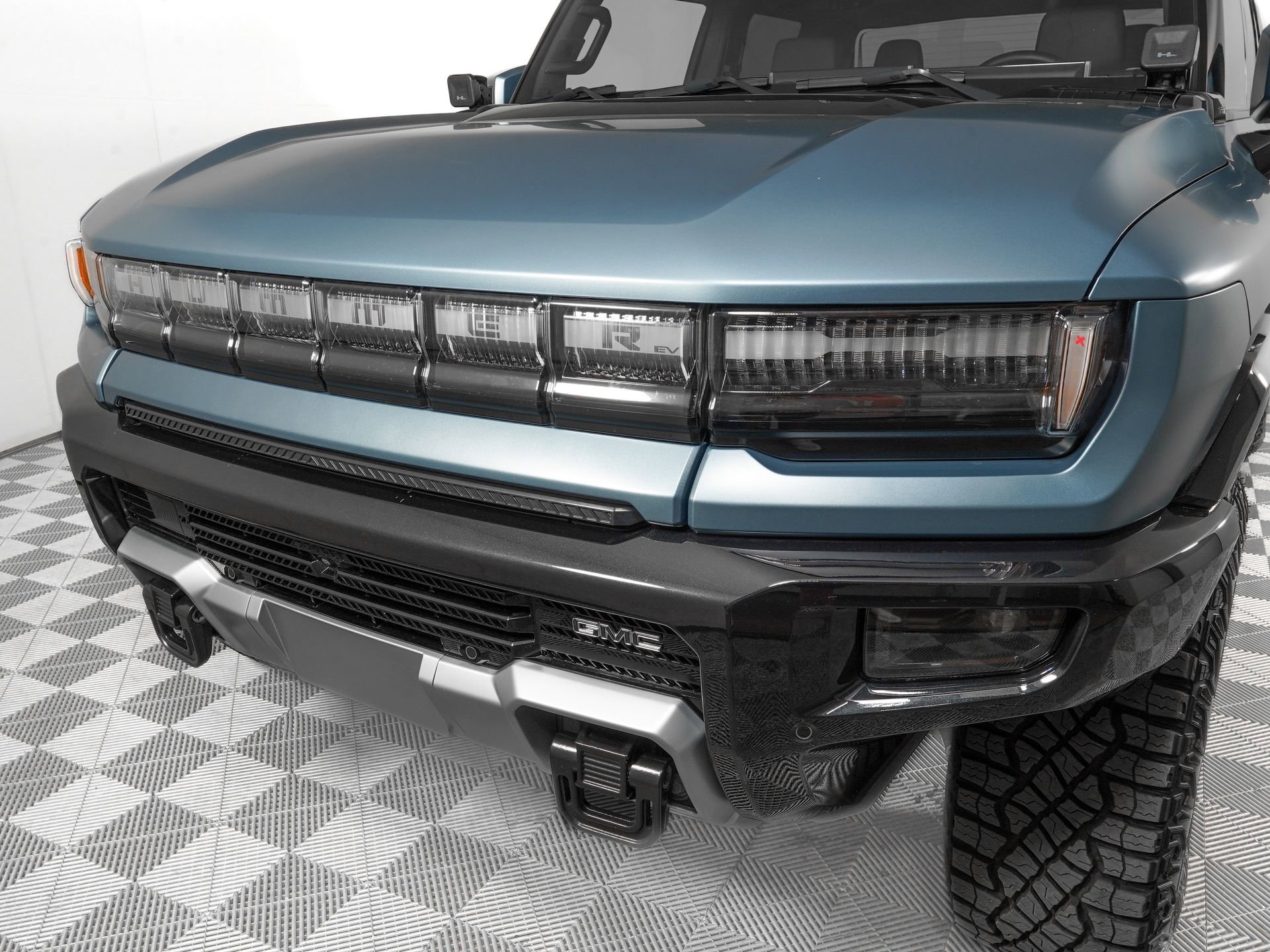 Used 2024 GMC Hummer EV 3X w/ Omega Edition image 34