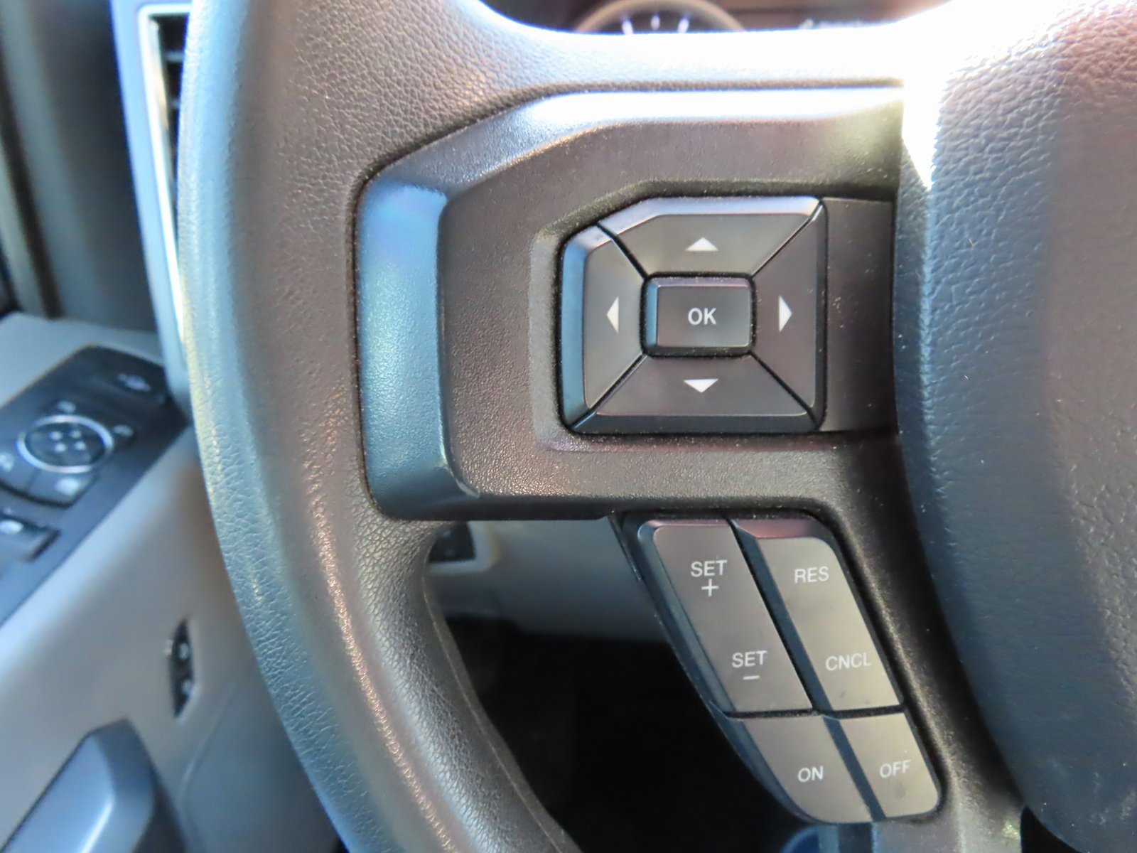 Used 2022 Ford F250 XLT w/ XLT Premium Package image 19