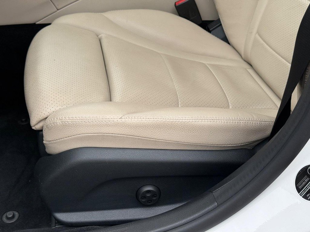 Used 2016 Mercedes-Benz C 300 Sedan image 26