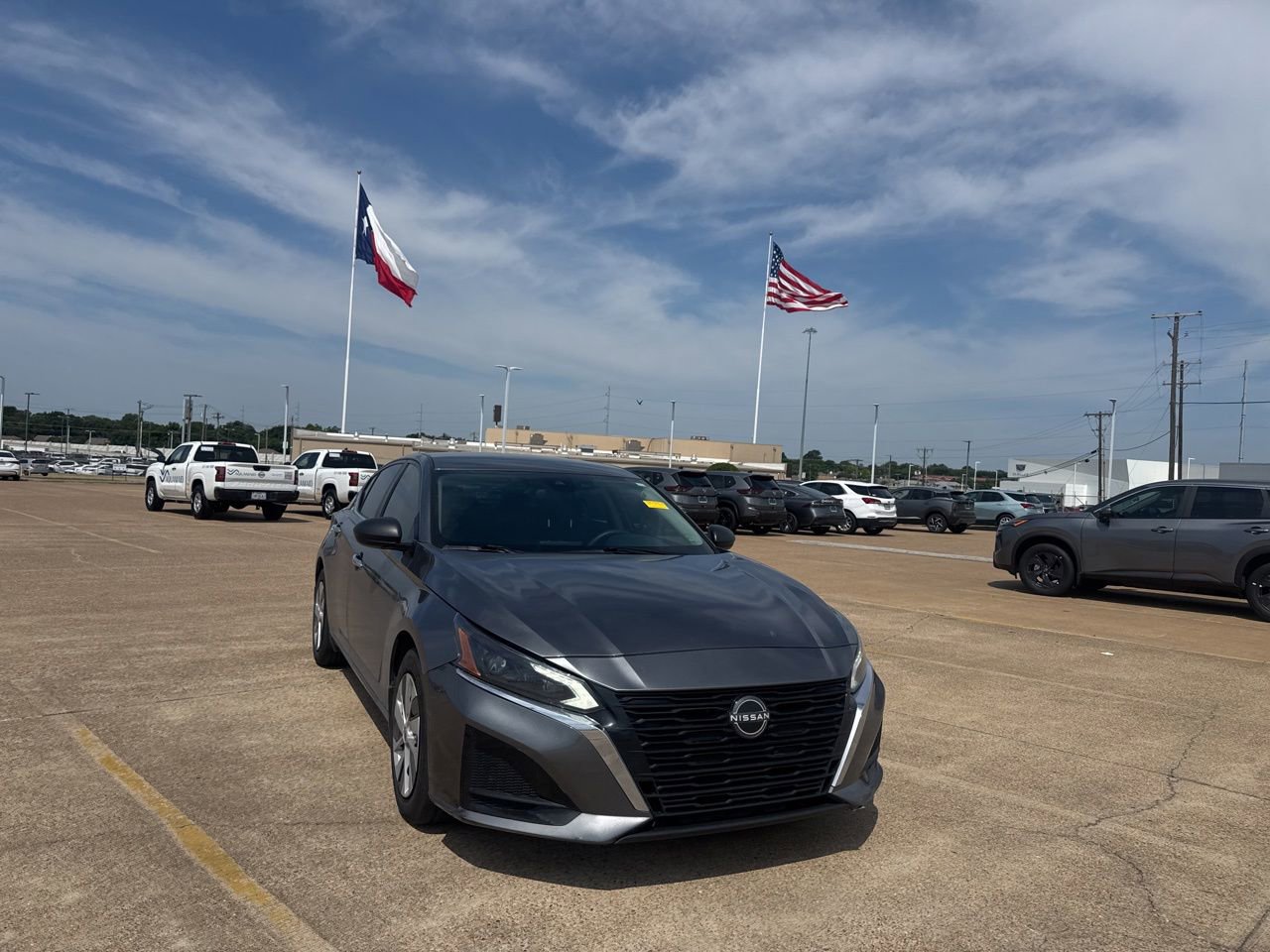 Certified 2024 Nissan Altima 2.5 S FWD image 3
